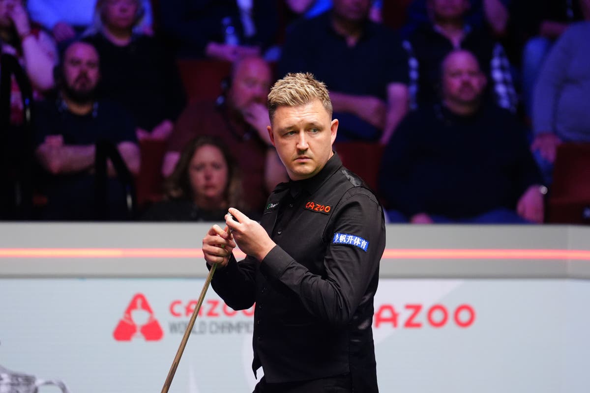 Kyren Wilson three frames from world title after holding off Jak Jones fightback