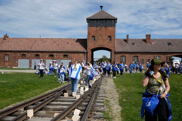 POLONIA HOLOCAUSTO RECORDACION