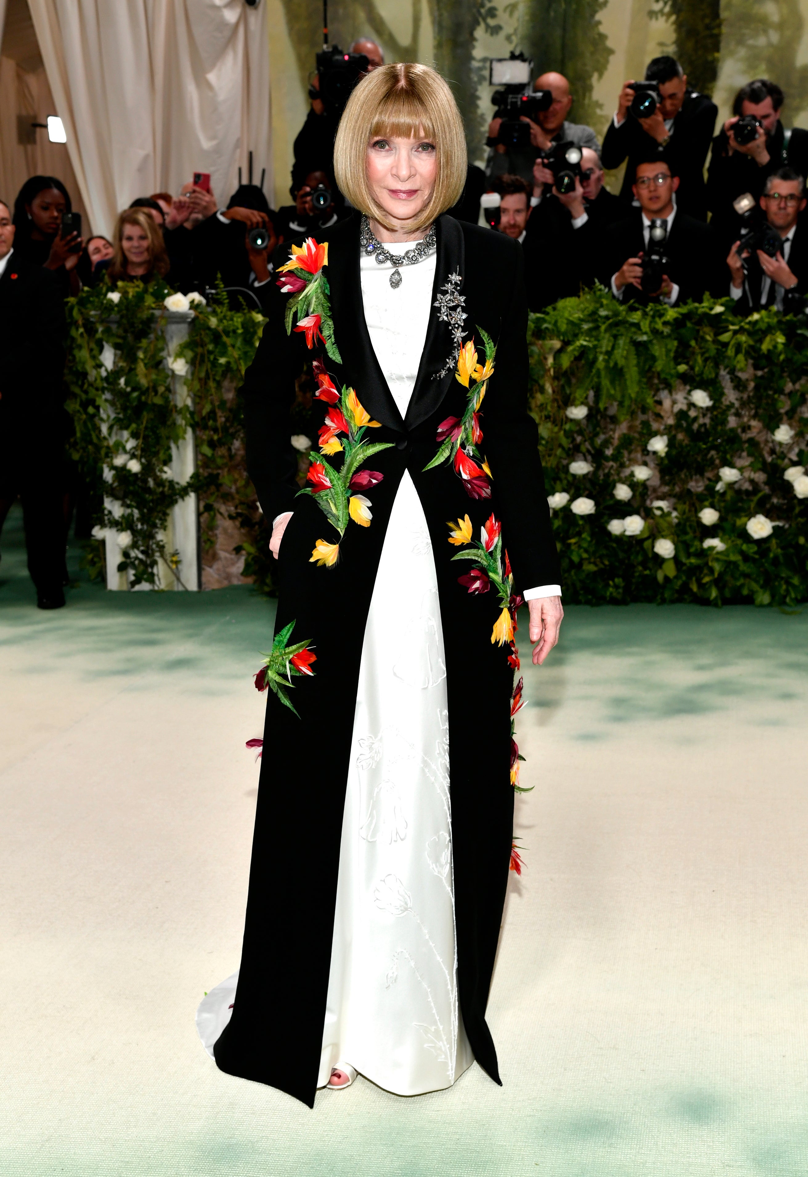 Anna Wintour tends to stick to long-form dresses for the Met Gala every year, but she could switch it up to honor the menswear theme this year