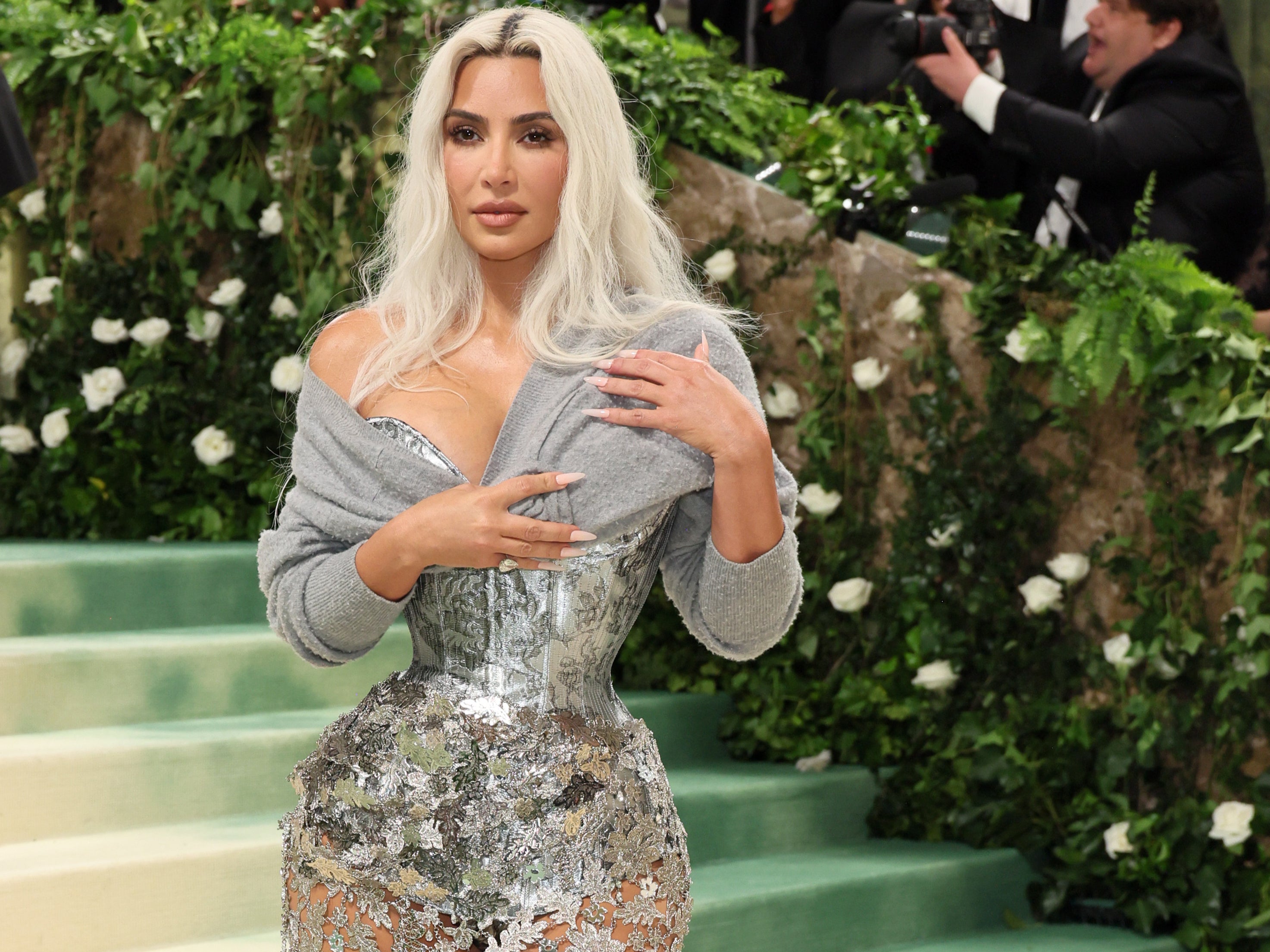 Kim Kardashian attends The 2024 Met Gala Celebrating “Sleeping Beauties: Reawakening Fashion” at The Metropolitan Museum of Art on 6 May 2024 in New York City.