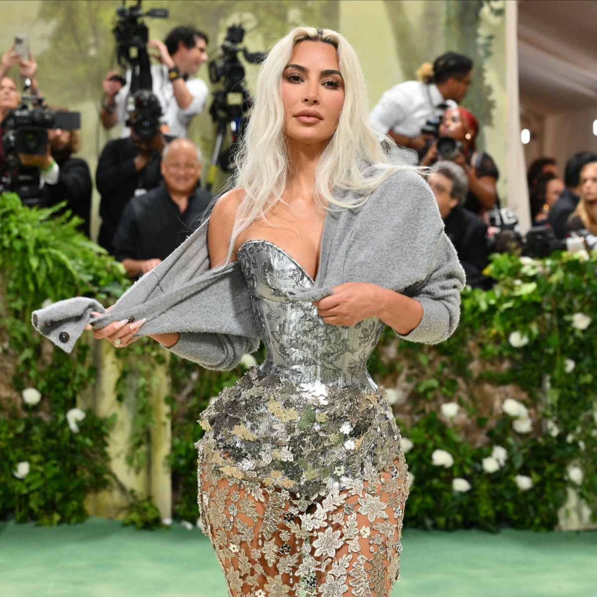 Watch: Kim Kardashian arrives at Met Gala in tiny silver corset | Indy TV - Culture | Independent TV Watch: Kim Kardashian arrives at Met Gala in tiny silver corset | Indy TV - Culture | Independent TV