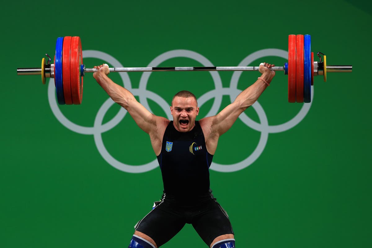 Weightlifter Oleksandr Pielieshenko becomes first Olympian to die in Ukraine war