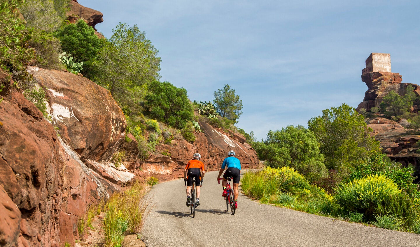 With plenty of car-free roads and smooth paths that wind through mountainous landscapes, Costa Dorada is a cyclist’s dream