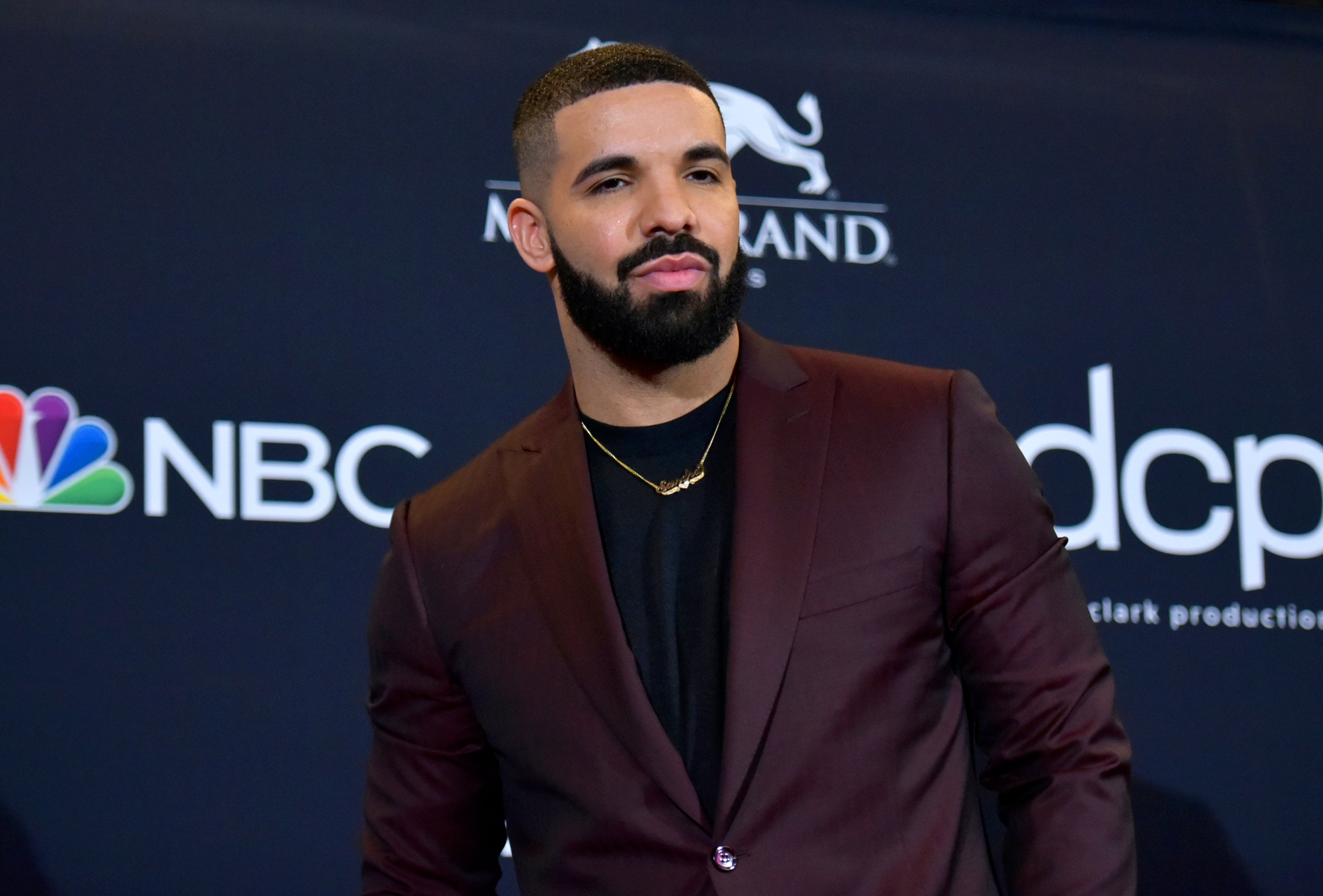 Drake poses at the Billboard Music Awards in Las Vegas on May 1 2019