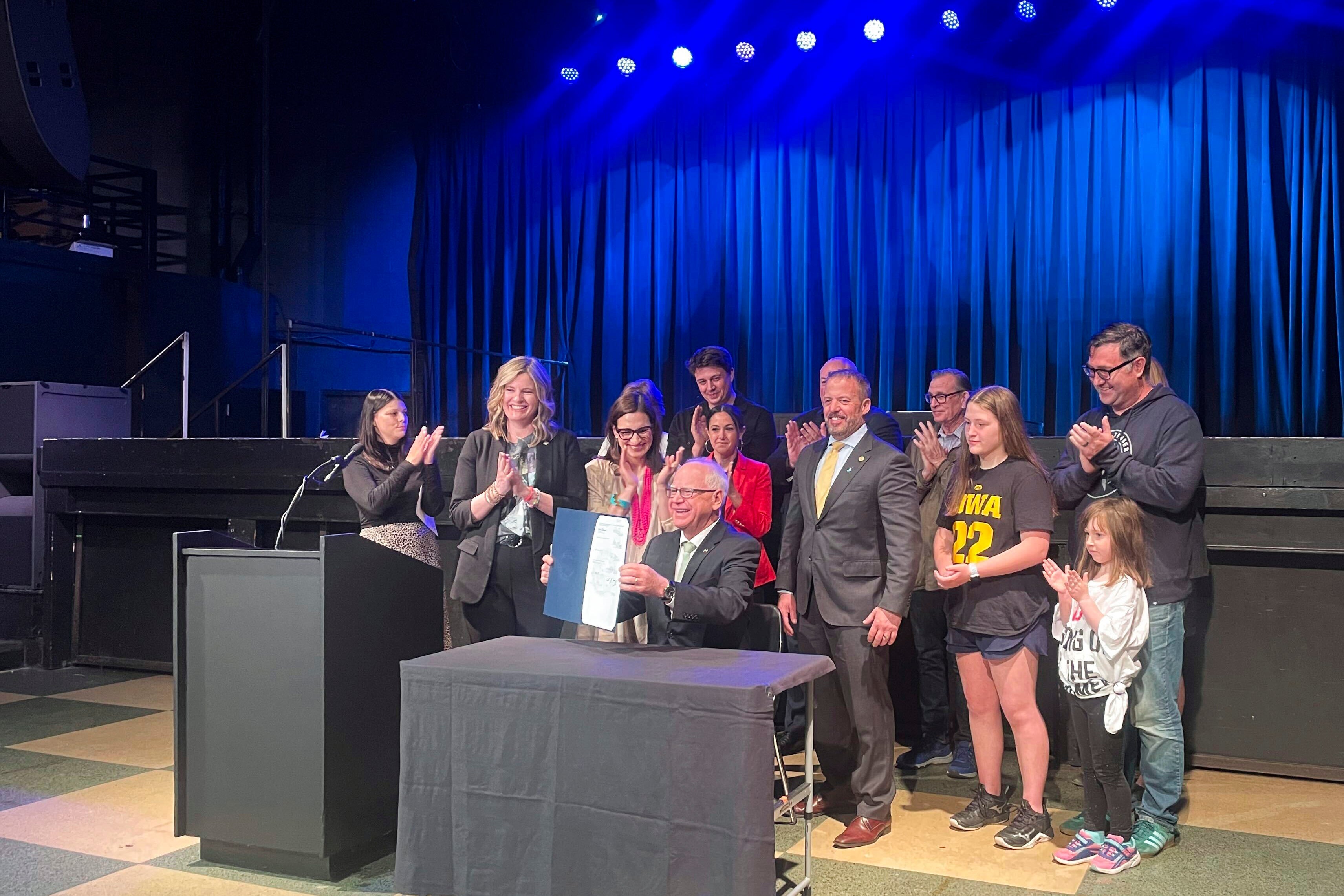 Ticket Buyers Taylor Swift