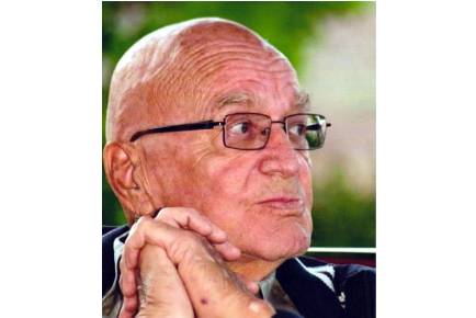 <p>Lawsuit filed by two siblings accuses the late Dr Joseph Plautz of committing fertility fraud </p>