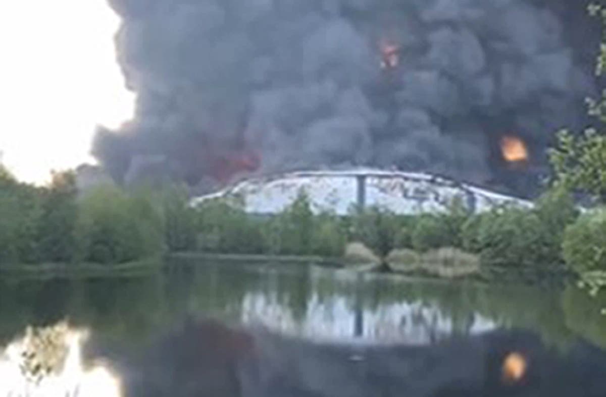 Huge fire breaks out at industrial estate as businesses told to evacuate