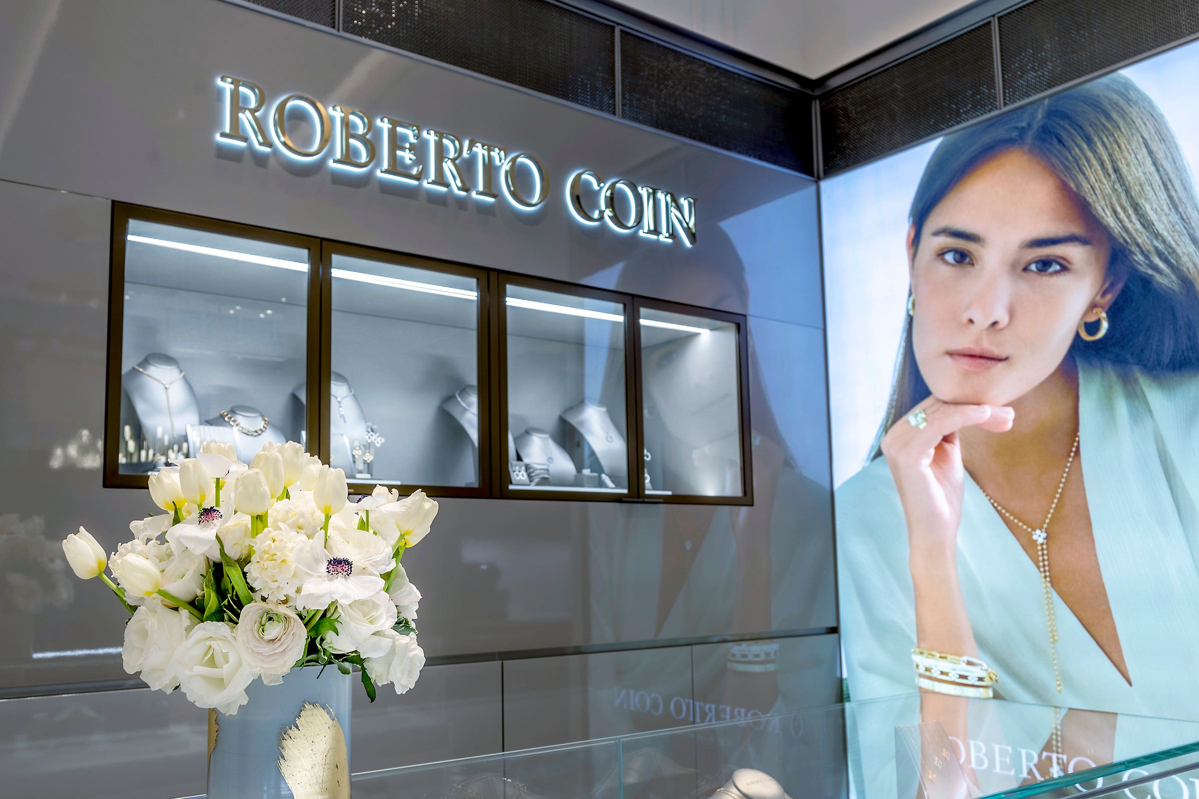 Watches of Switzerland buys Roberto Coin jewellery brand for 104m The Independent
