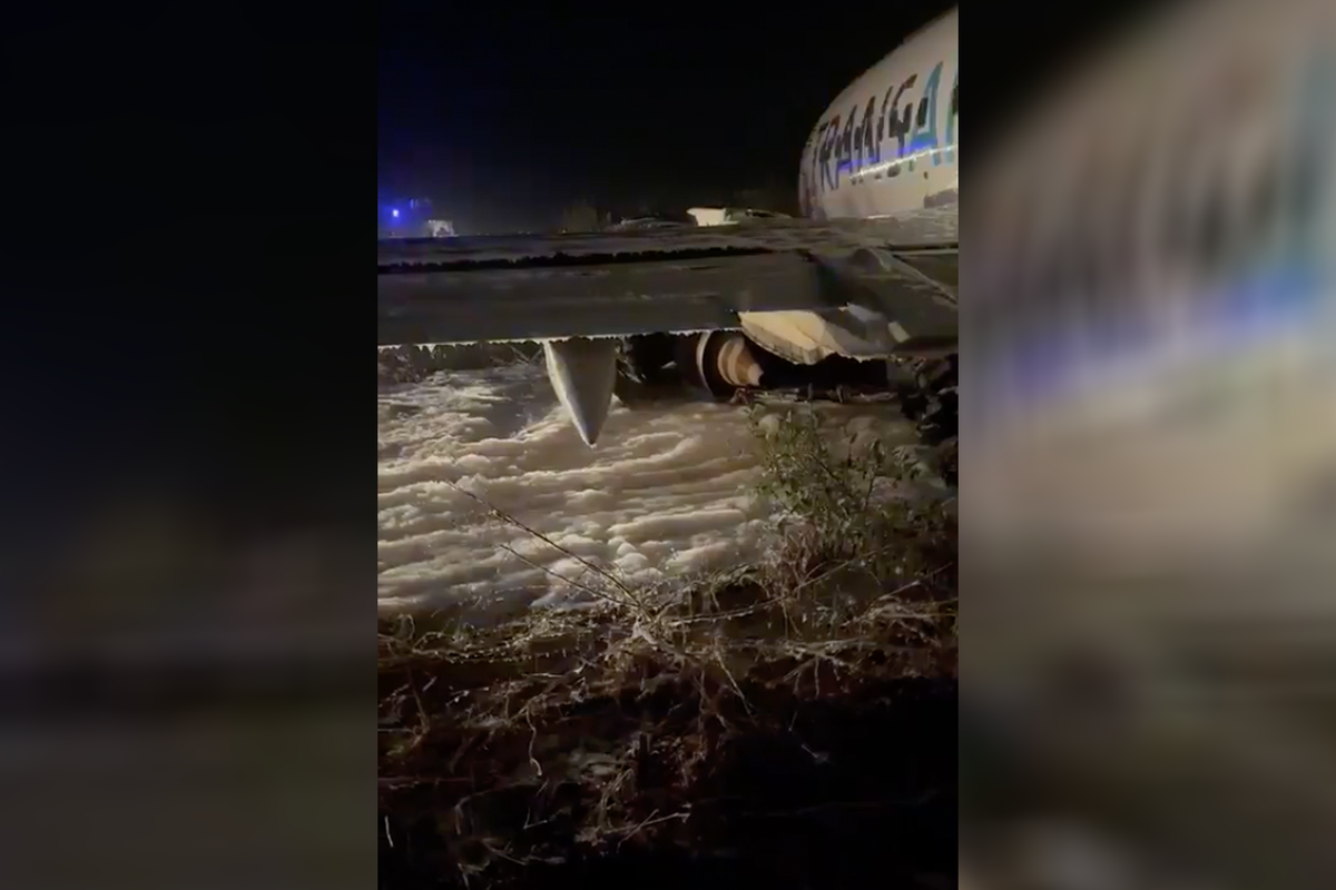 Plane skids off runway at Senegal’s main airport with 11 people injured