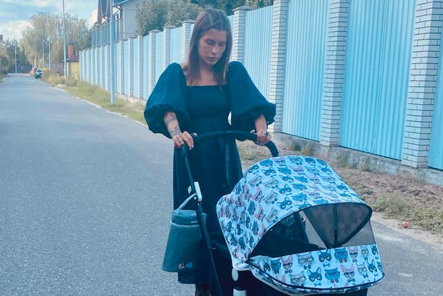 <p>Oleksandra and her daughter Anna in Kyiv prior to Russia’s invasion</p>