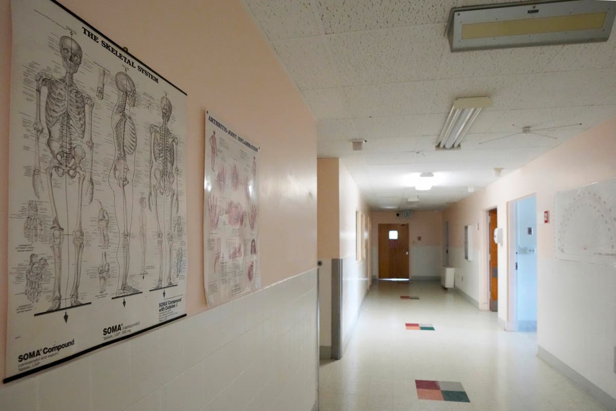 States with abortion bans saw greater drops in medical school graduates applying for residencies States with abortion bans saw greater drops in medical school graduates applying for residencies