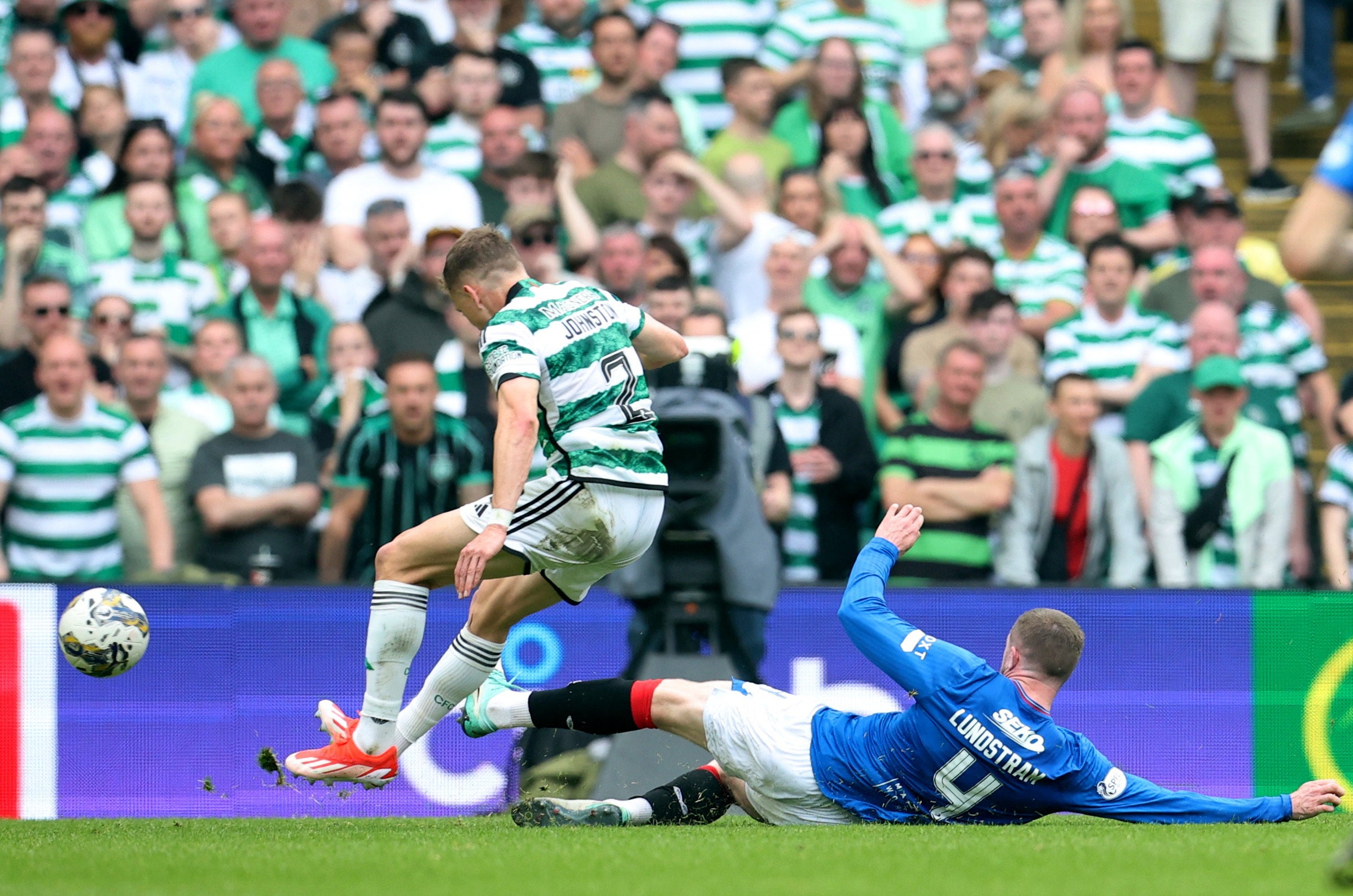 John Lundstram’s lunge saw him sent off