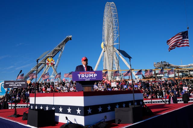 <p>Trump is attempting to kick-start a campaign in the Democrat-held state </p>