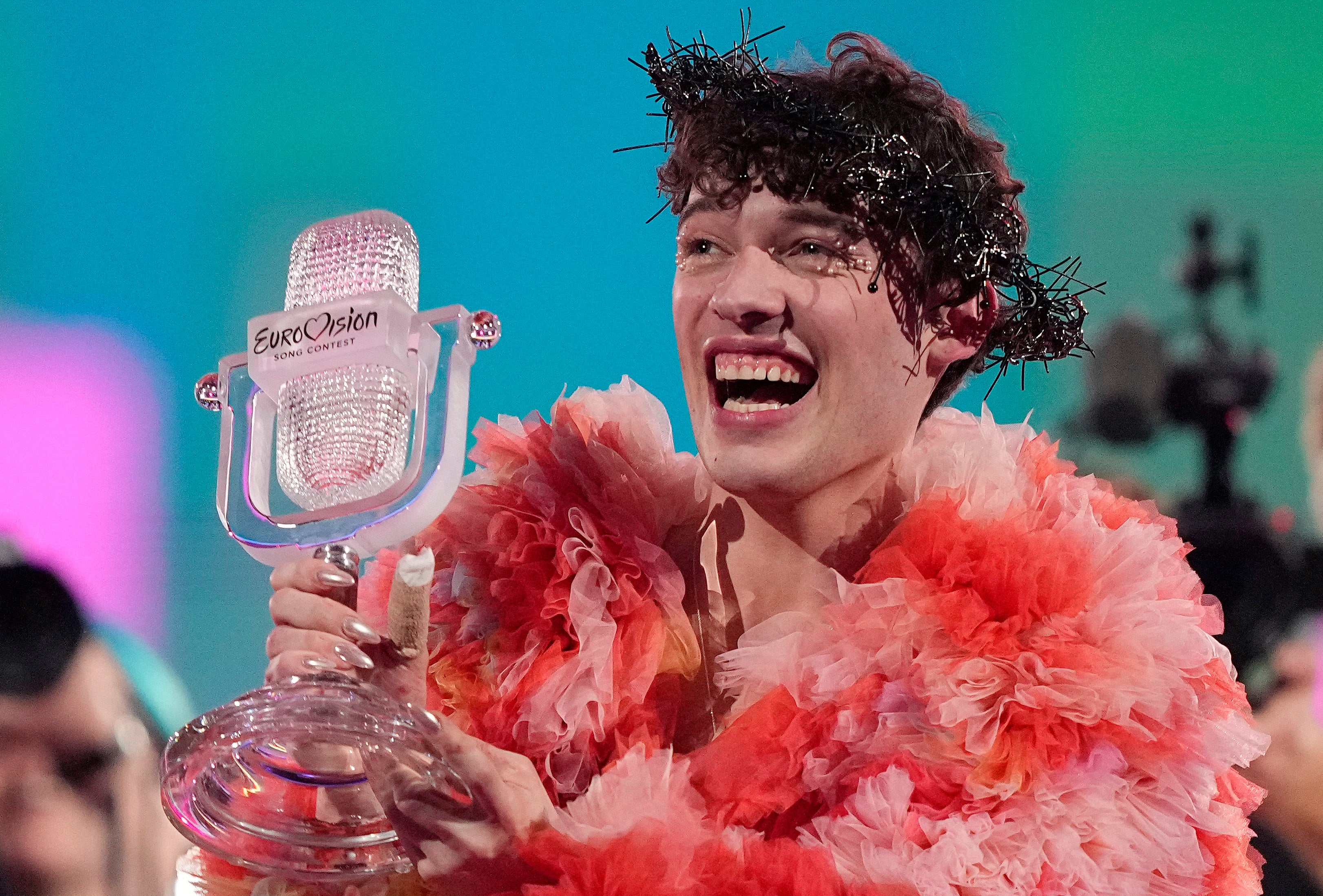 Swiss contestant Nemo with their Eurovision 2024 trophy
