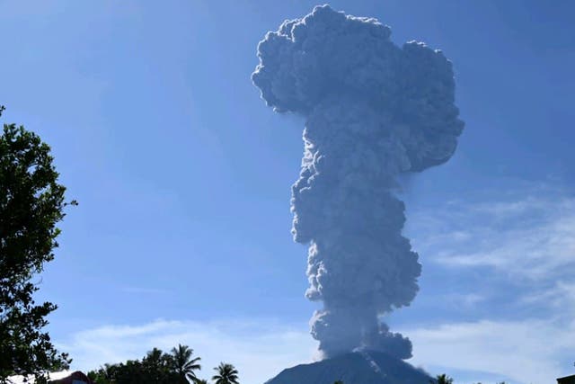 INDONESIA-VOLCÁN