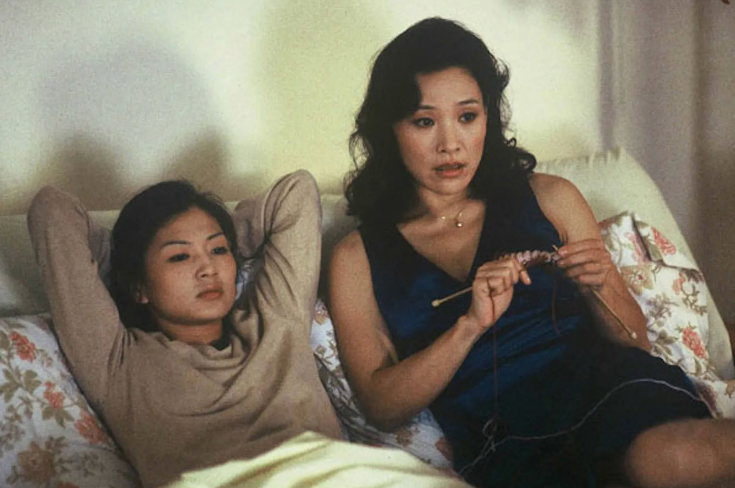 Michelle Krusiec as Wil and Joan Chen as Hwei-Lan in ‘Saving Face’