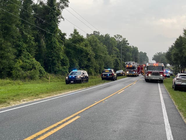 <p>Un autobús que transportaba trabajadores agrícolas se estrelló el martes al noroeste de Orlando, Florida</p>