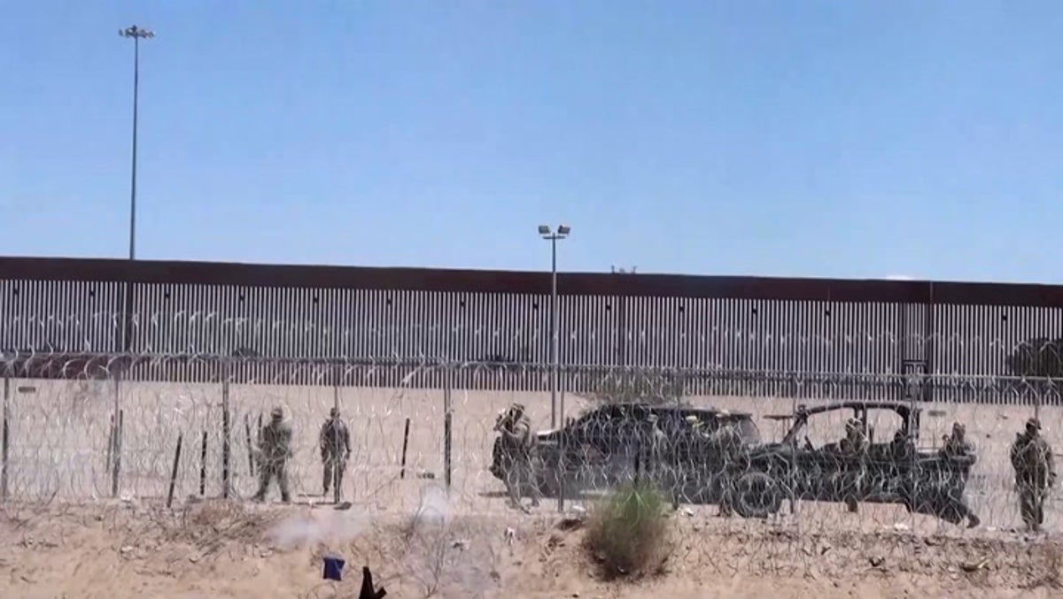 Watch: Guards at US-Mexico border pepper-spray migrants