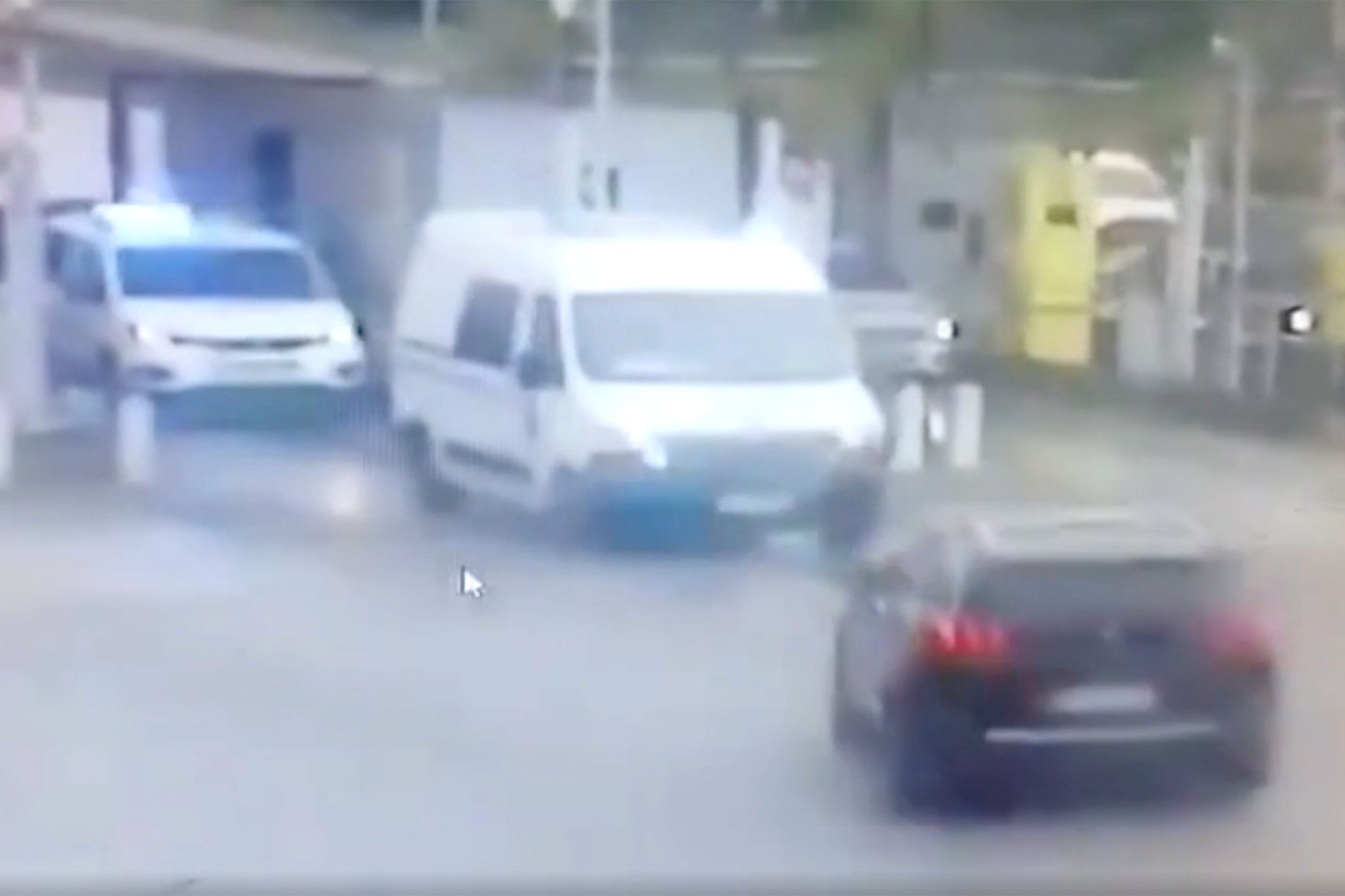 The moment a car rammed into the police van carrying the ‘Fly’