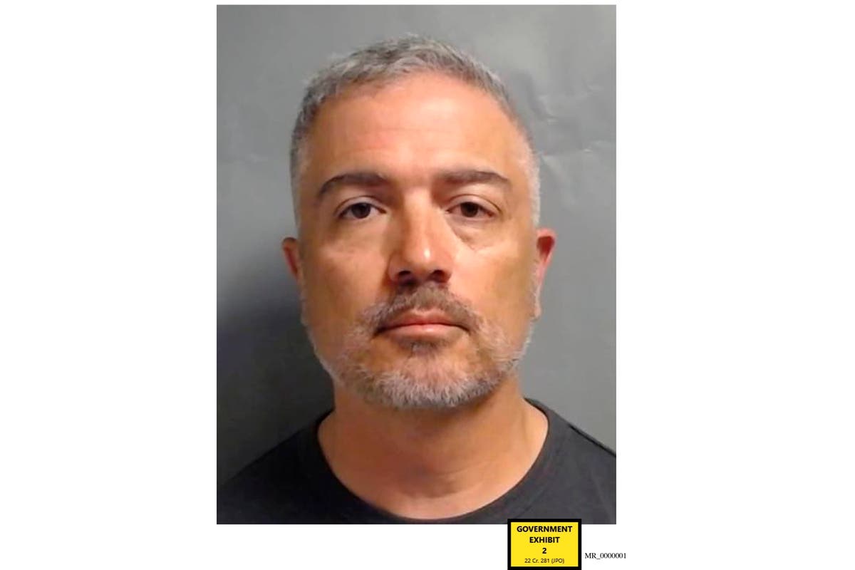 Veteran DEA agent sentenced to 3 years for bribing former colleague to leak intelligence