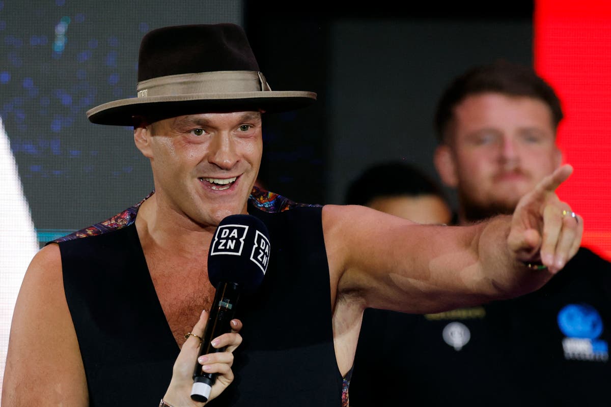 Tyson Fury mocks Oleksandr Usyk &ndash; &lsquo;Please don&rsquo;t beat me up&rsquo;