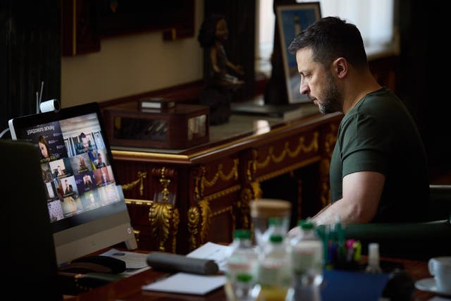 <p>Ukrainian President Volodymyr Zelensky speaks to his military generals to discuss the ongoing situation in the Kharkiv region </p>