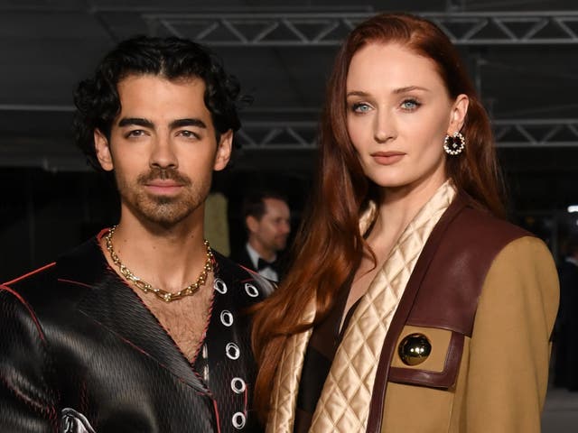 <p>Sophie Turner admite que Joe Jonas se encargó de todo en su relación porque era mayor </p>