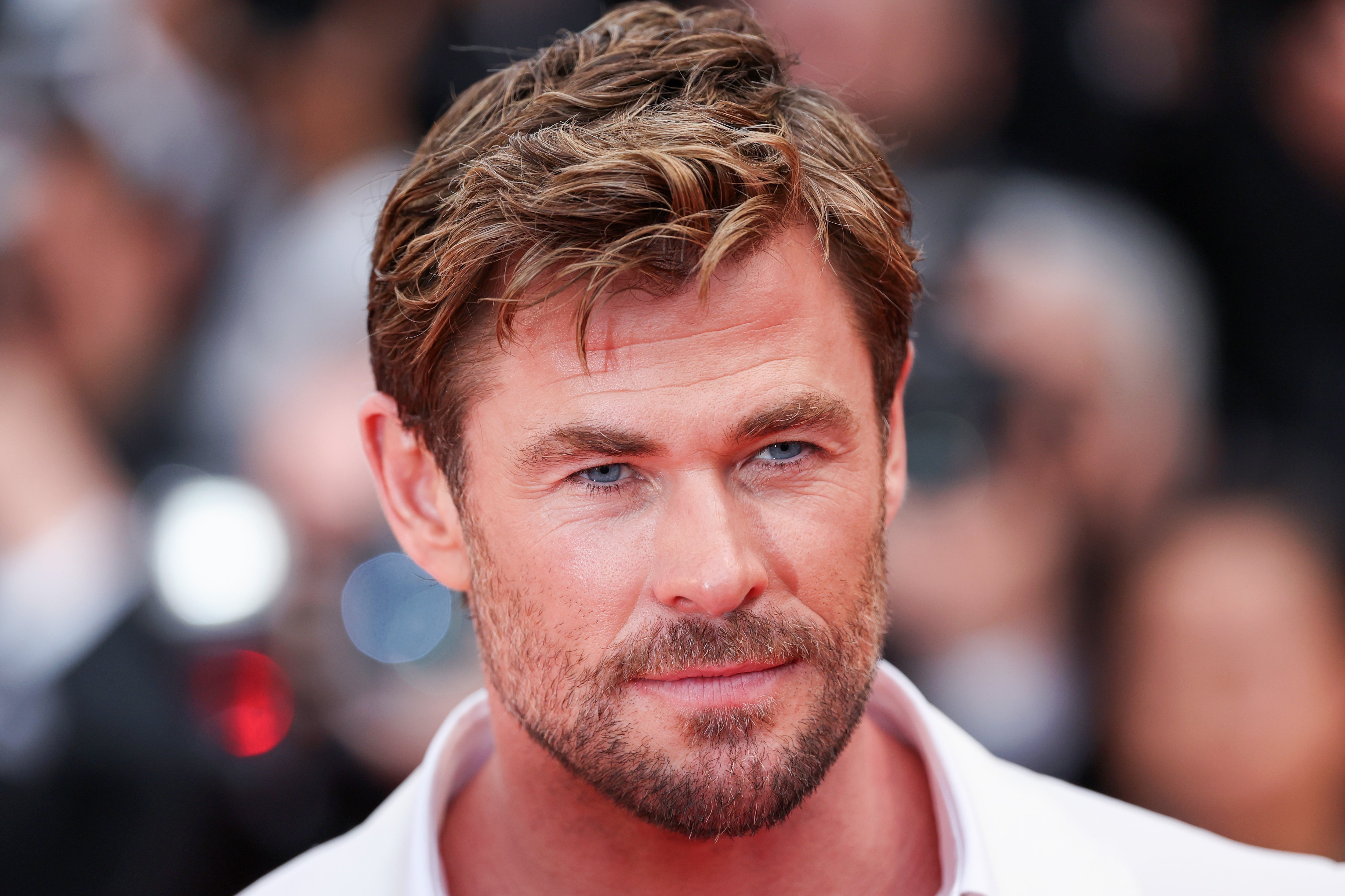 Chris Hemsworth plays a demented warlord in ‘Furiosa: A Mad Max Saga’