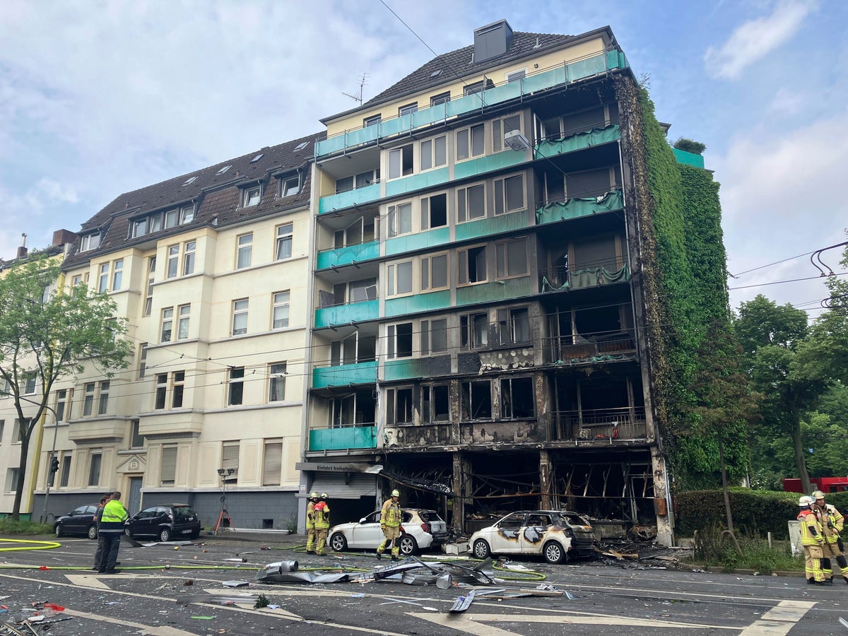 Fire at a residential building in Germany leaves 3 people dead and 2 with grave injuries