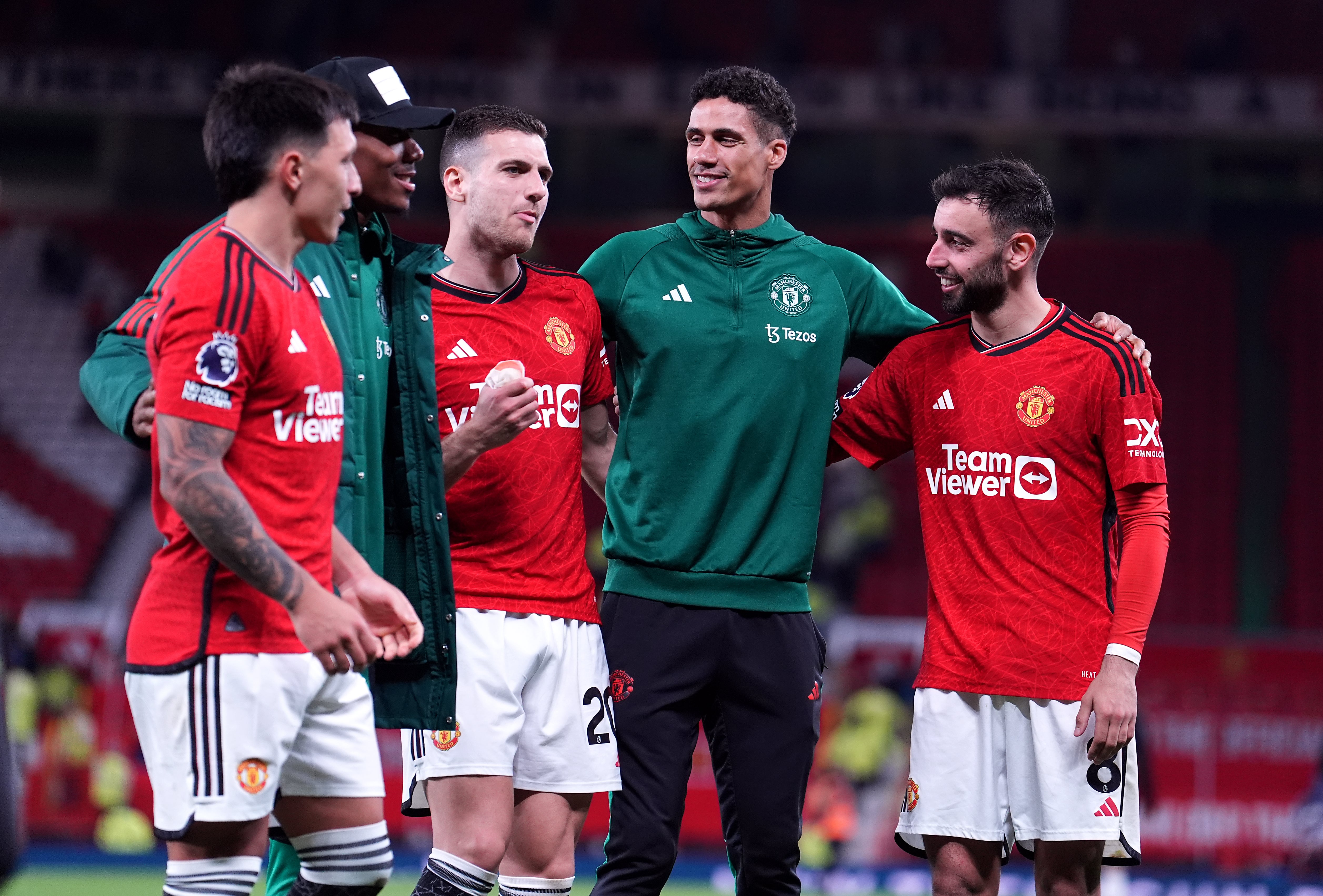 Manchester United's Lisandro Martinez, Anthony Martial, Diogo Dalot, Raphael Varane and Bruno Fernandes