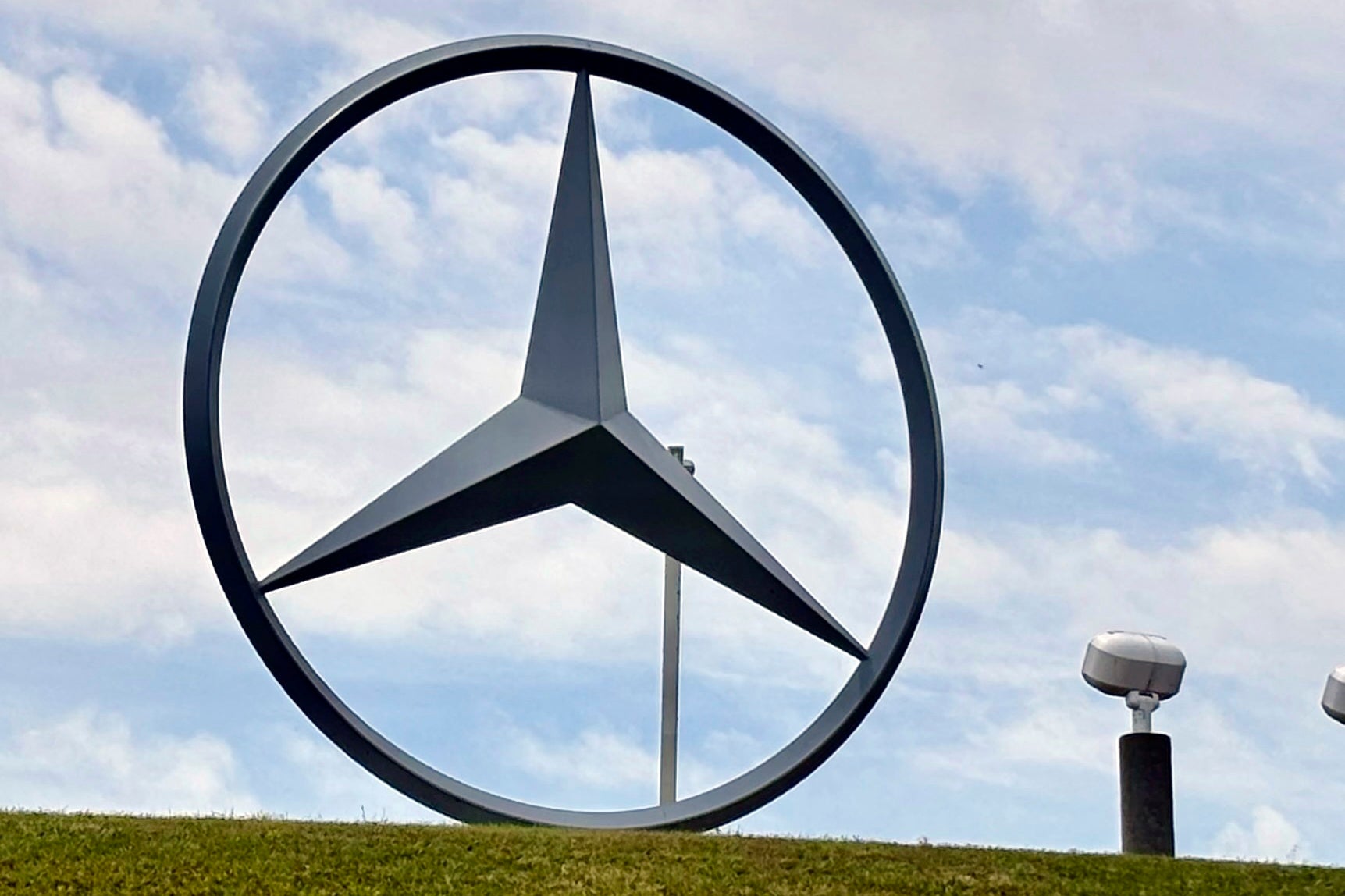 The United Auto Workers union will see if a Mercedes-Benz plant near Tuscaloosa, Alabama will enter the organization on Friday