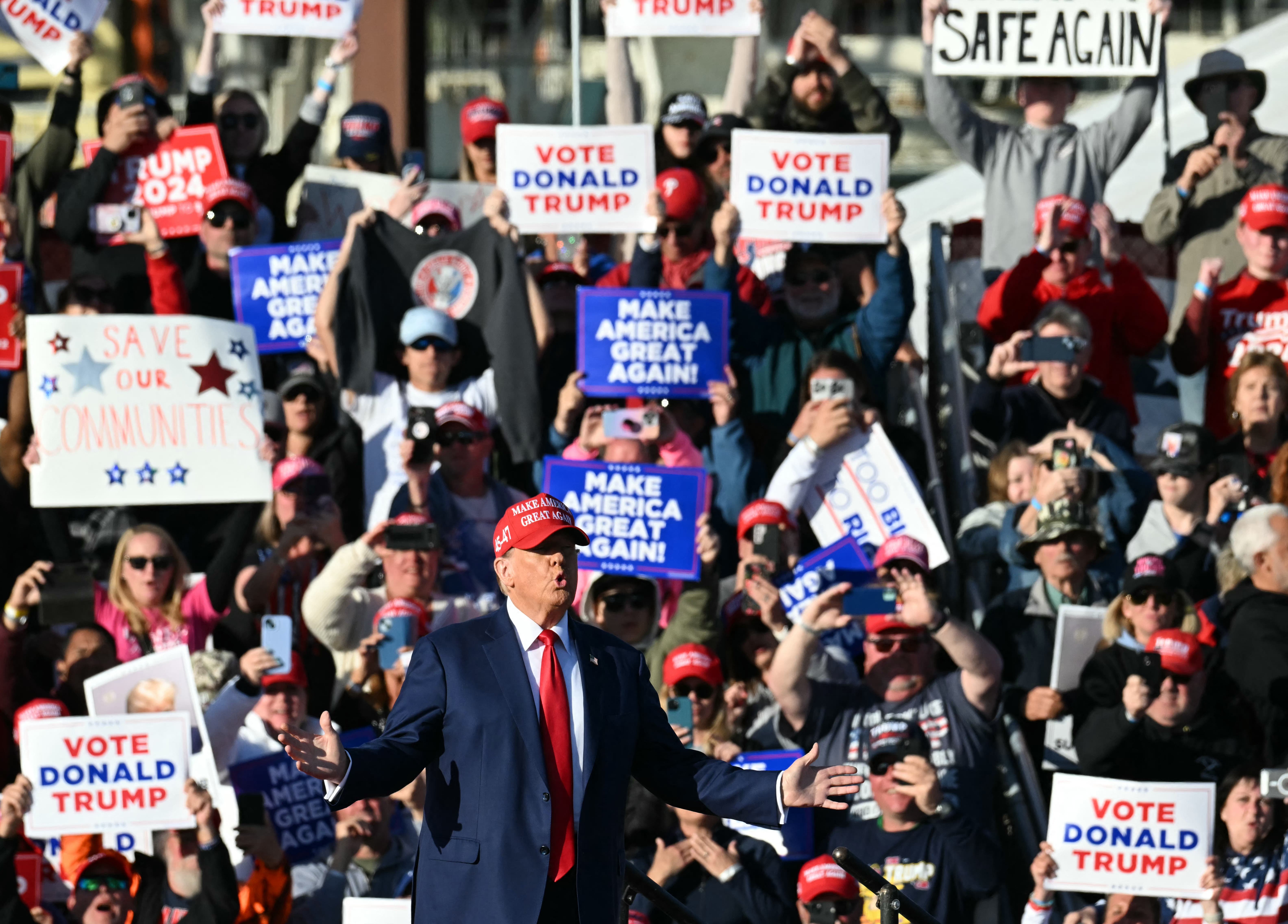 Trump to stage rare NYC rally in the highly Democratic South Bronx - Vimarsana News