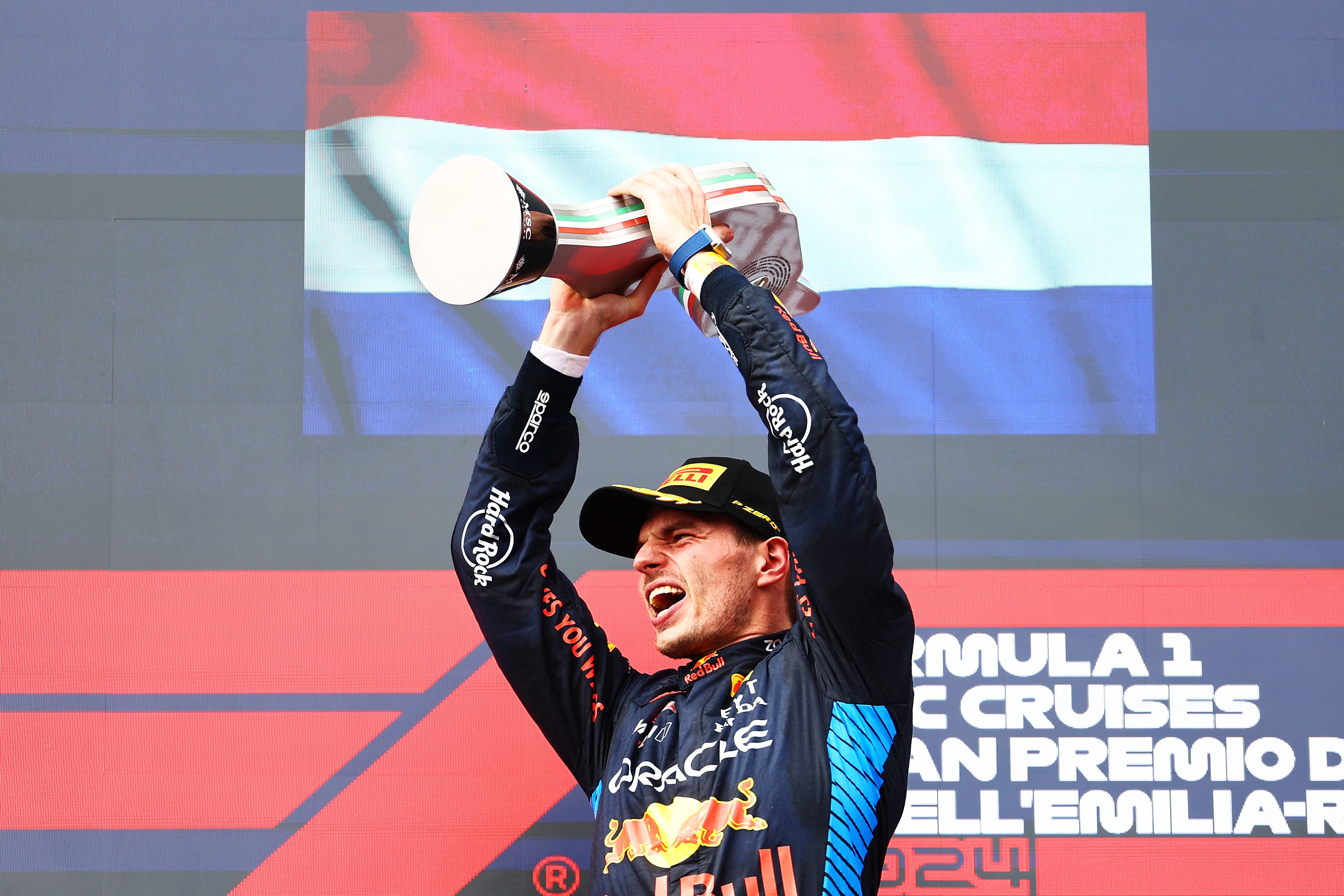 Verstappen extends his lead in the drivers’ championship