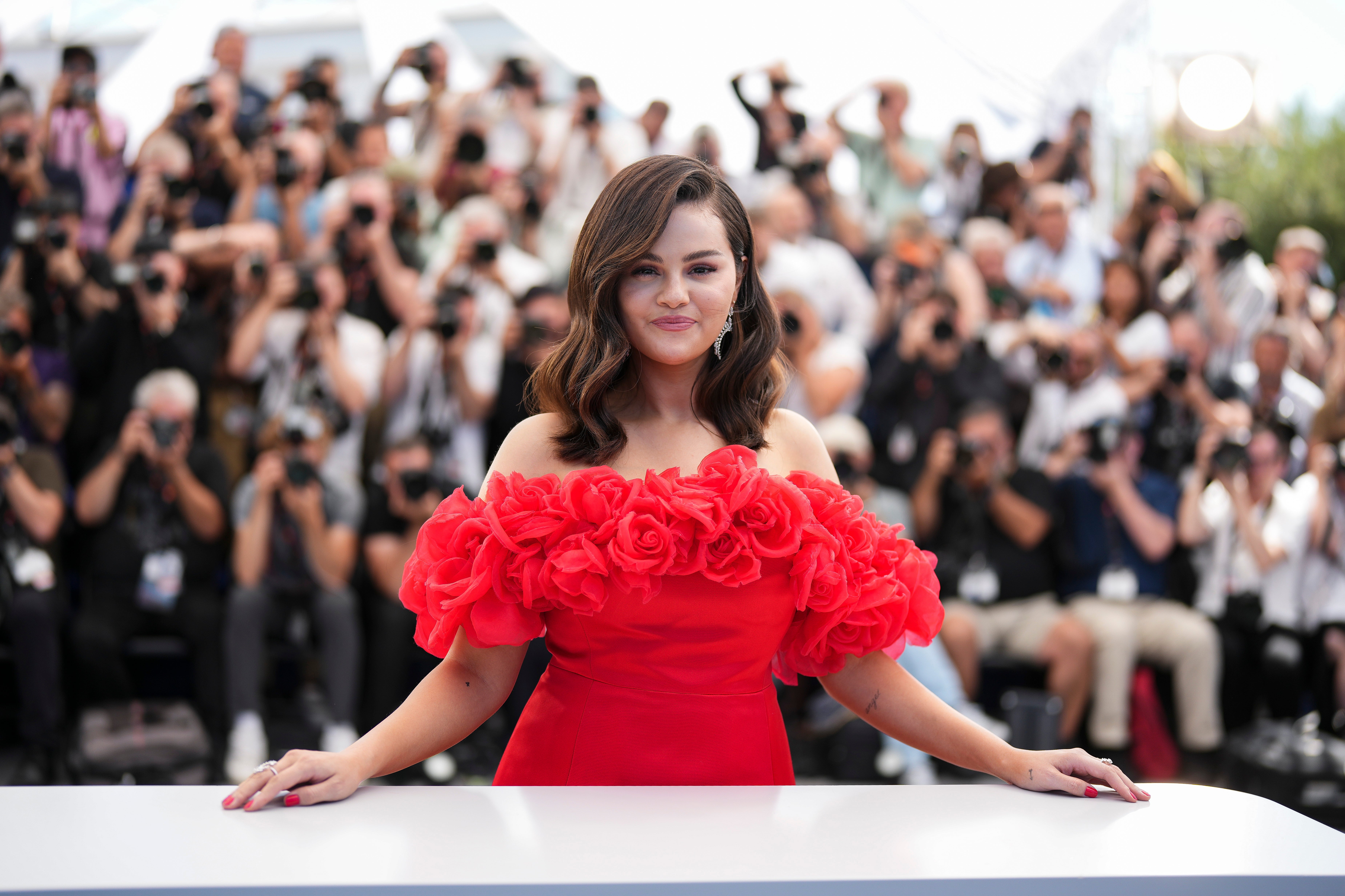 france, selena gomez, cannes, dheepan, sicario, zoe saldana, mexico city, palme d'or, the trans mexican drug lord musical compared to both ‘sicario’ and ‘mrs. doubtfire’ lights up cannes
