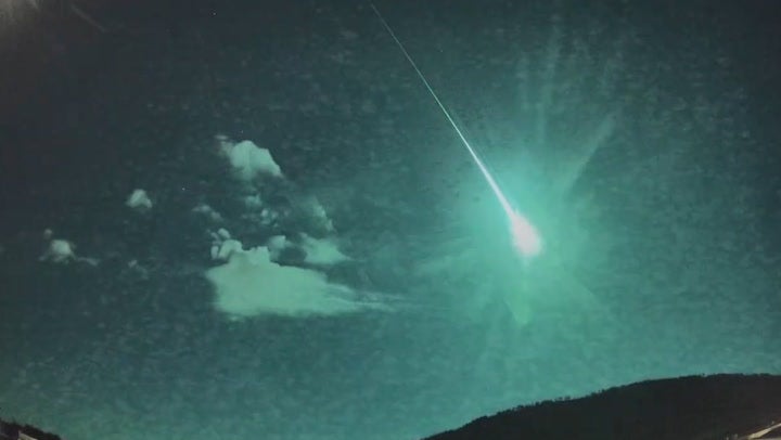 Blue fireball flashes in night sky as comet fragment soars over Spain and  Portugal