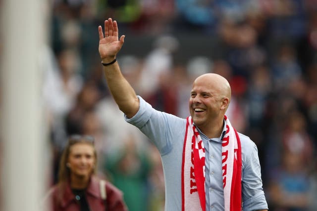 <p>Arne Slot waves to the crowd after his final game in charge of Feyenoord</p>