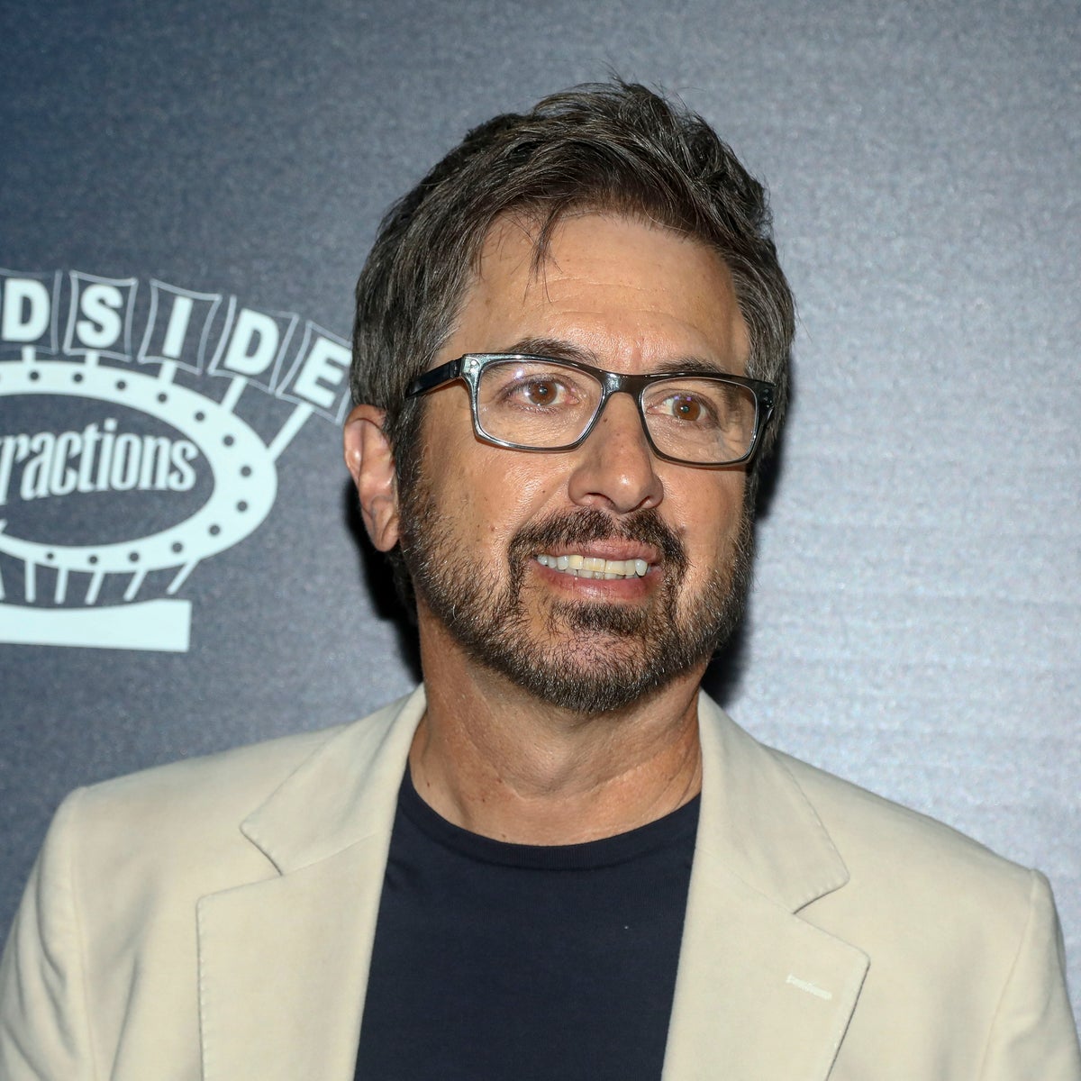 Ray Romano Zonen Everybody Loves Raymond Stars Ray Romano And Brad ray-romano-zonen-everybody-loves-raymond-stars-ray-romano-and-brad