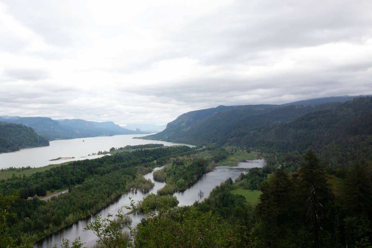 Woman hiker dies after falling from trail in Oregon’s Columbia River Gorge, officials say