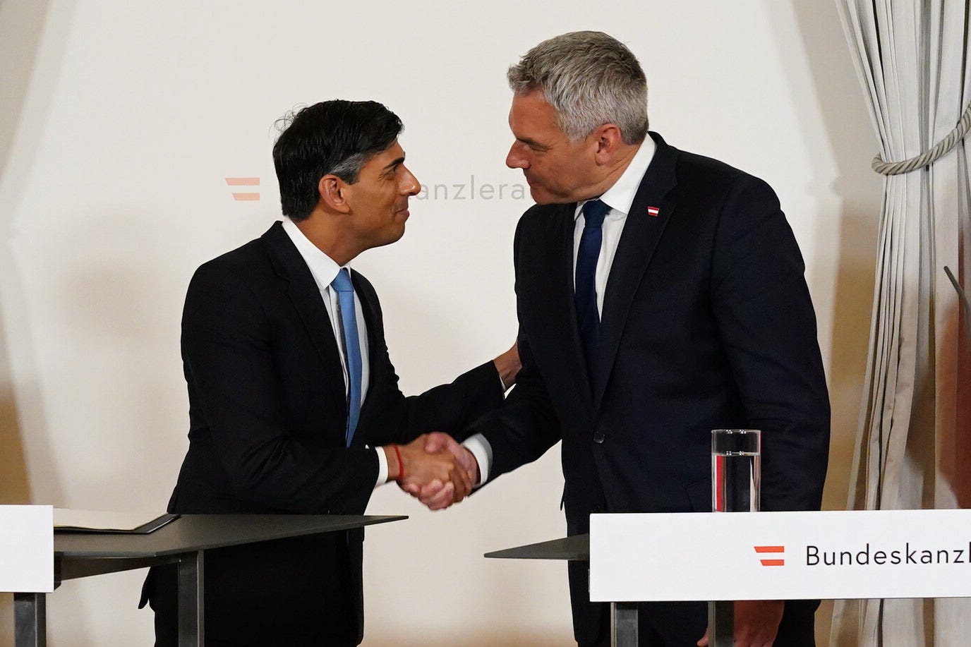 Rishi Sunak discussing his flagship idea for tackling illegal migration with Austrian chancellor, Karl Nehammer
