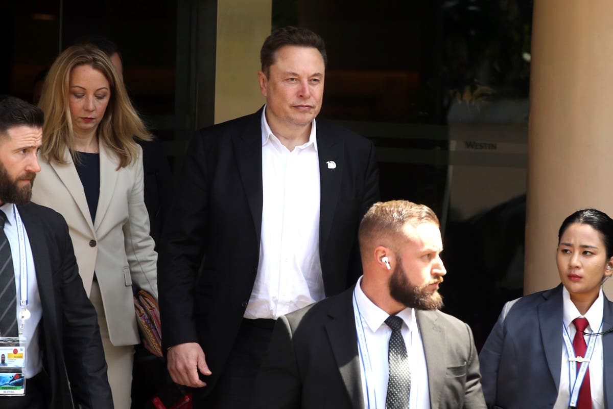 Tesla investors urge shareholders to vote against Elon Musk&rsquo;s $56bn payday &ndash; and slam board for failing to curtail him