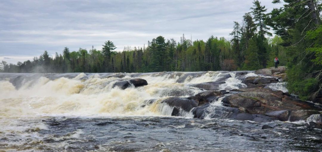 Curtain Falls, a waterfall on the border between the United States and Canada, swept away a group of canoeists on Saturday, with two people still unaccounted for