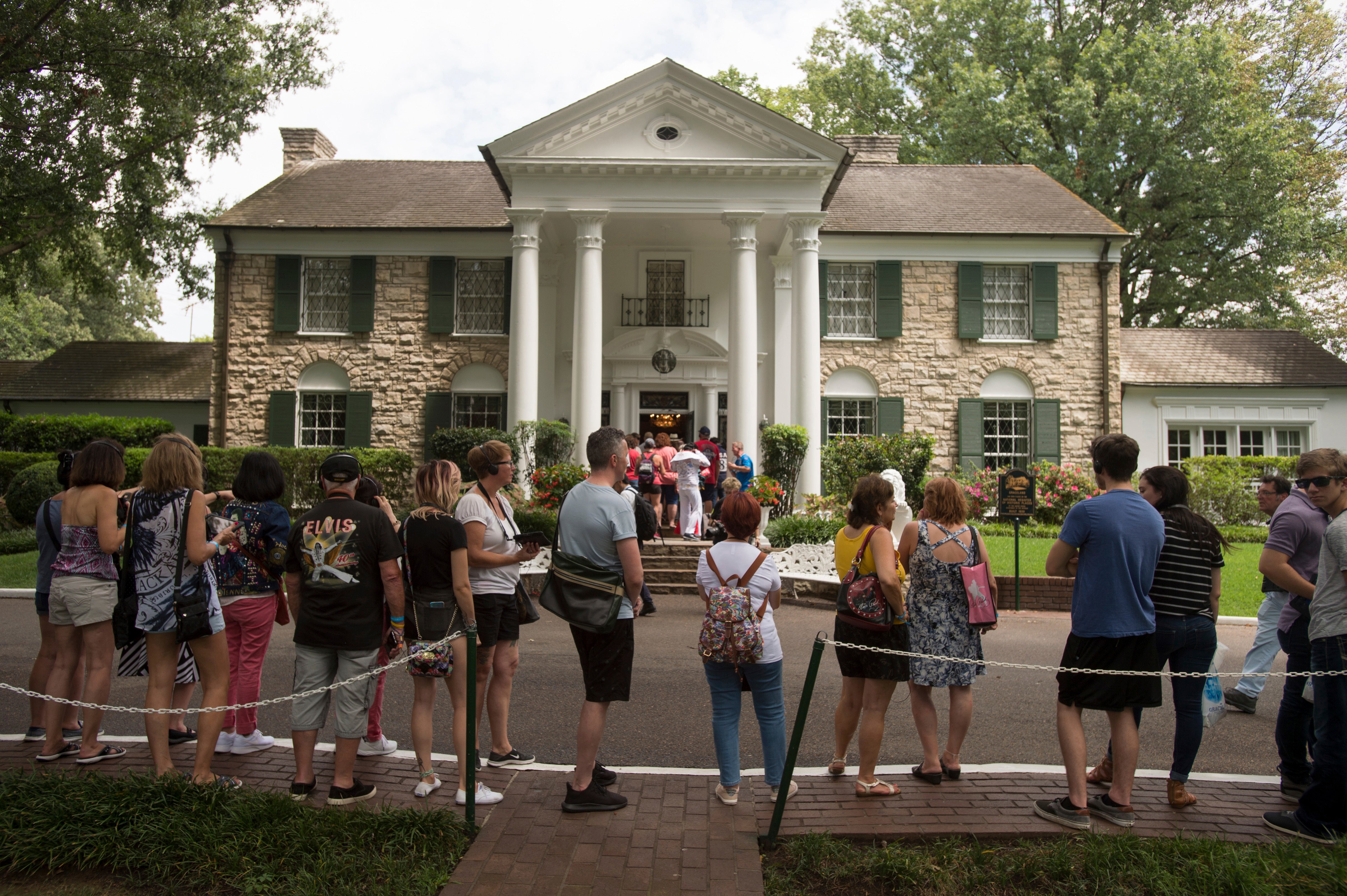 Fans gather outside Elvis Presley’s former home, Graceland mansion