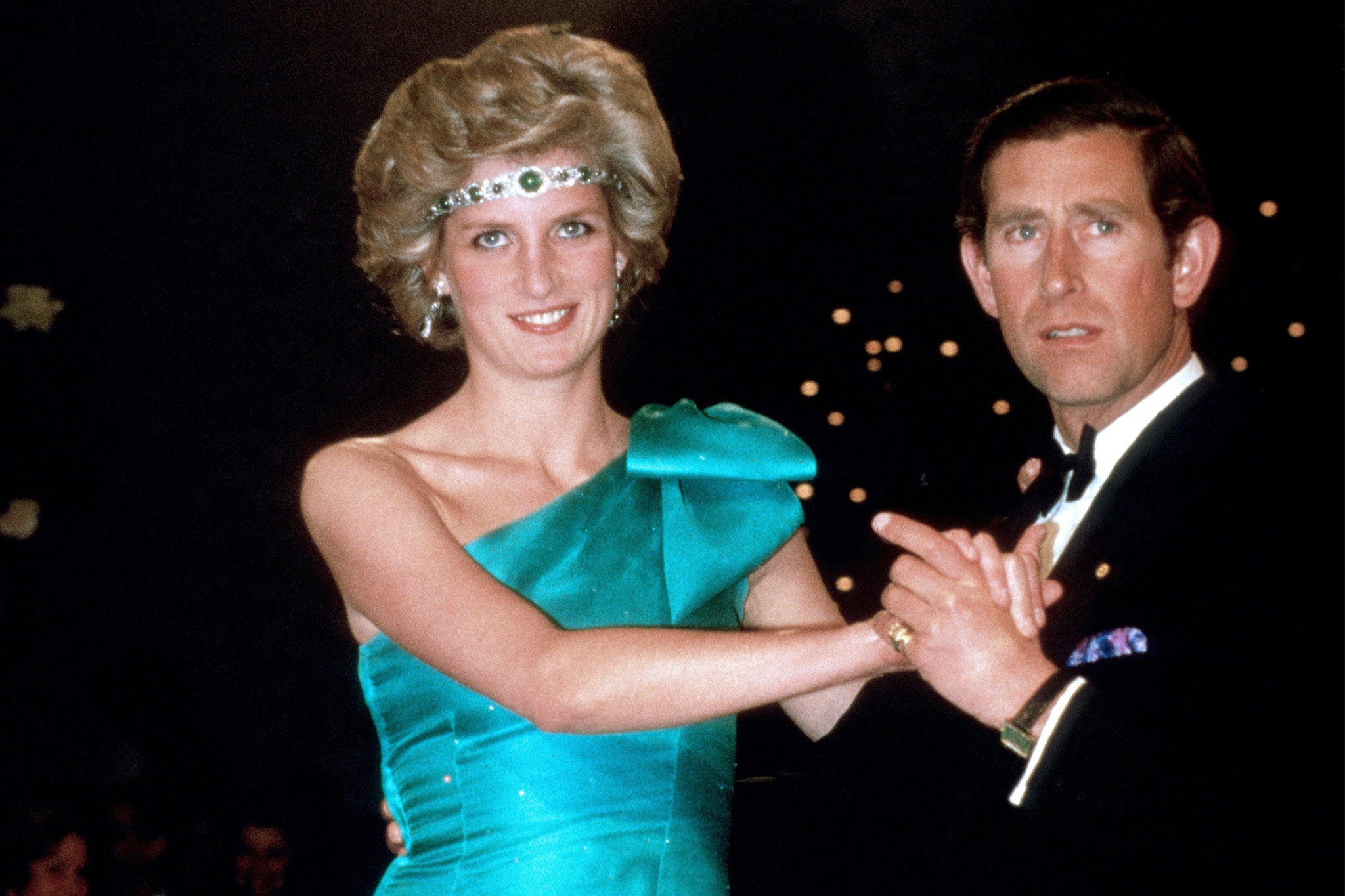 Princess Diana, with Prince Charles, wore a diamond choker necklace as a headband in Australia, in 1985
