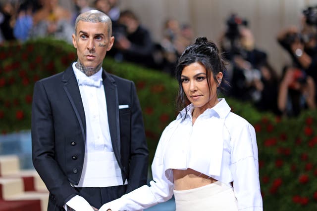 <p>Kourtney Kardashian confiesa que una cirugía fetal de urgencia “salvó” a su bebé Rocky</p>