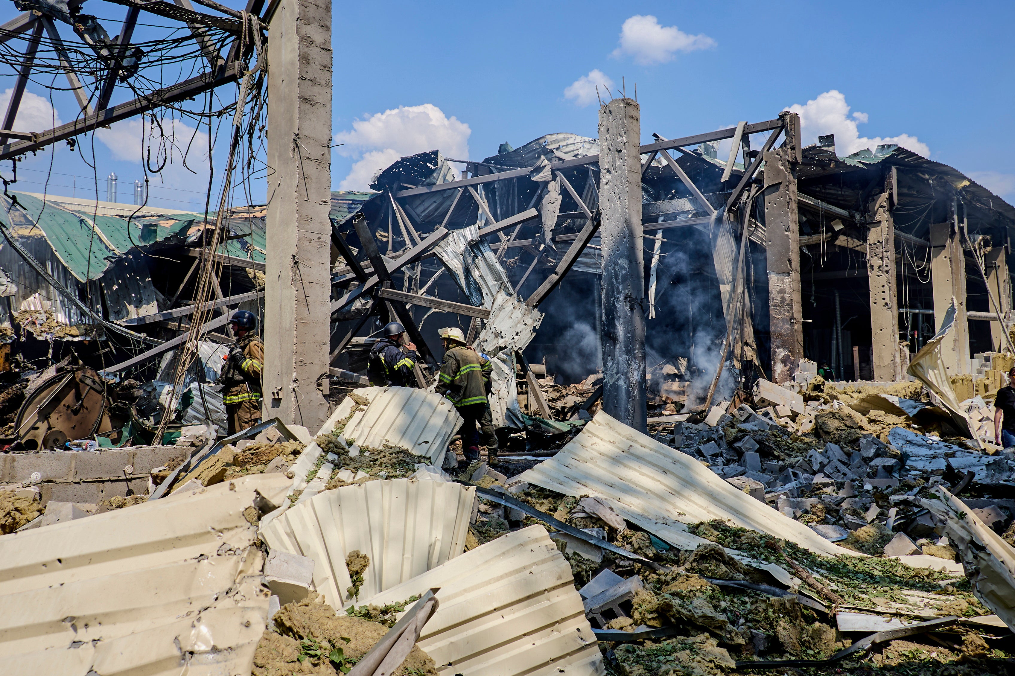 The Faktor Druk printing house, believed to have 50 people inside at the time of the strike, was completely destroyed