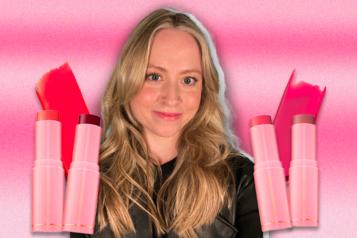 This easy to blend blush stick has a sheer, buildable formula and long-lasting colour payoff