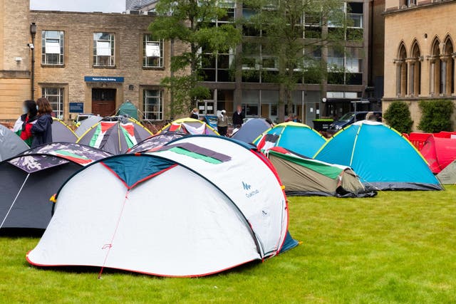 Students outside Pitts Rivers Museum at Oxford University (Oxford Action for Palestine)