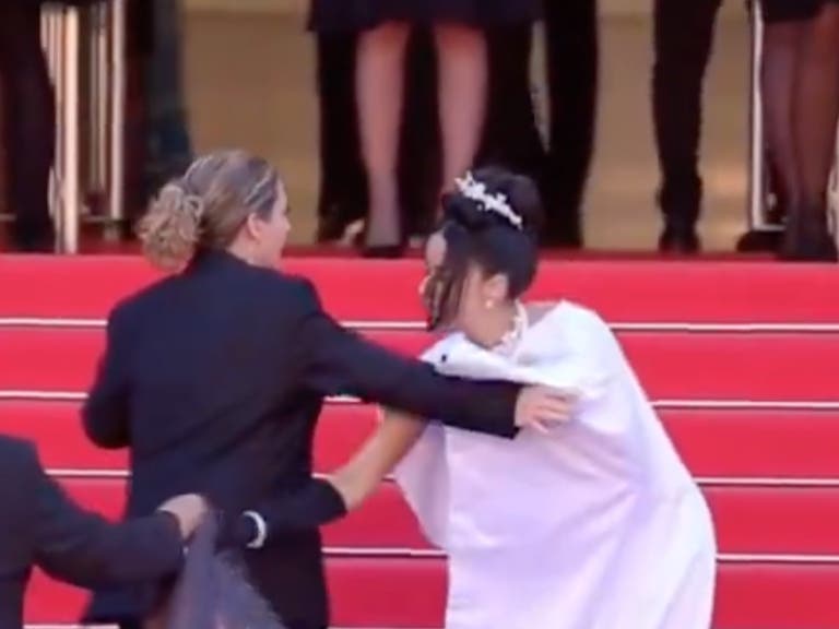 Massiel Taveras in Cannes red carpet altercation with same security guard scolded by Kelly Rowland - Vimarsana News