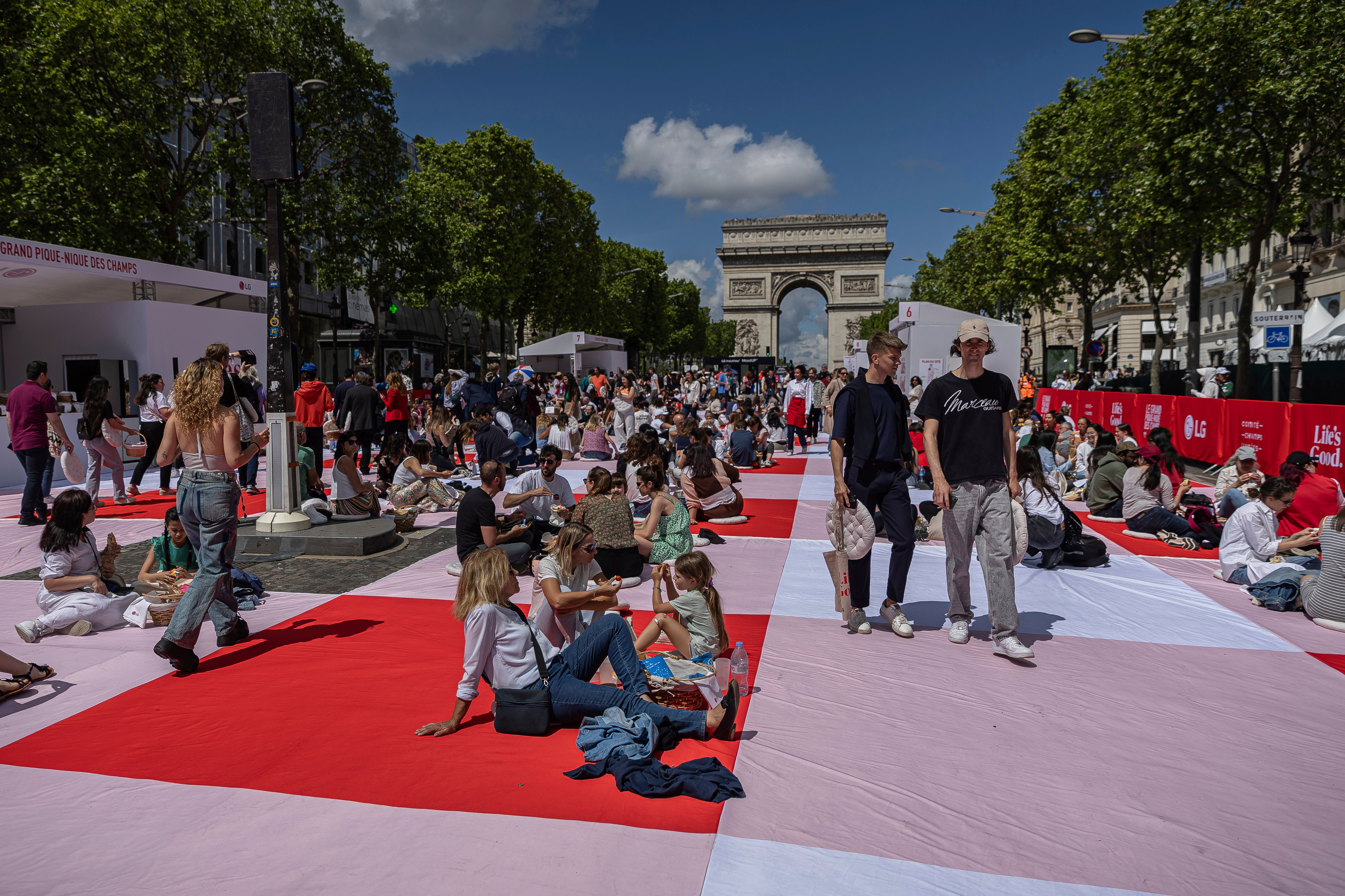 Paris Giant Picnic