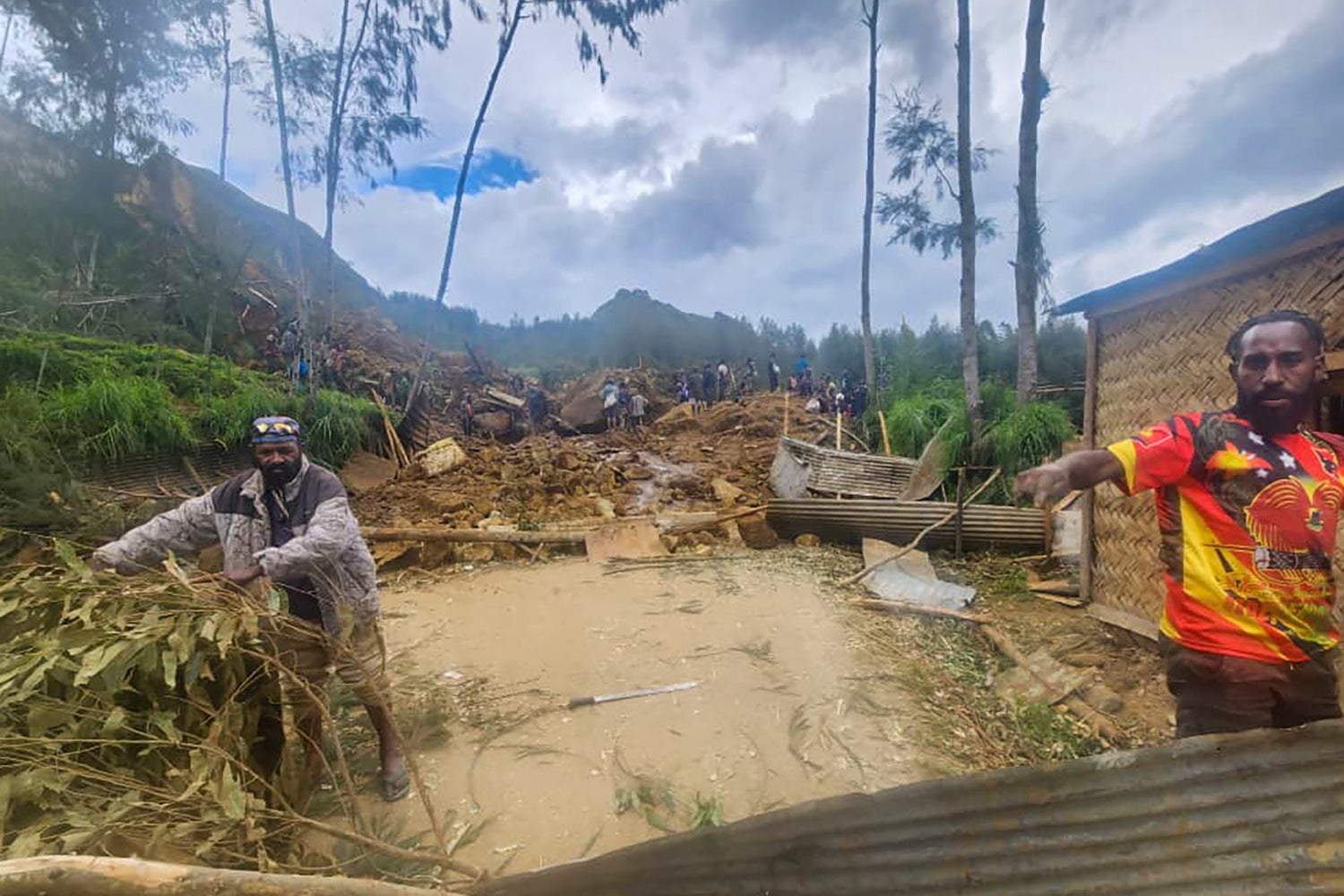 CORRECTION Papua New Guinea Landslide